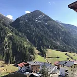 Garni - - - فندق 3*