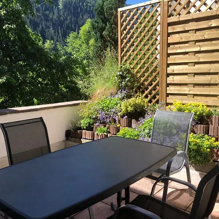 Hotel Garni - - -
