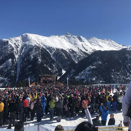 酒店 Garni - - - 3*