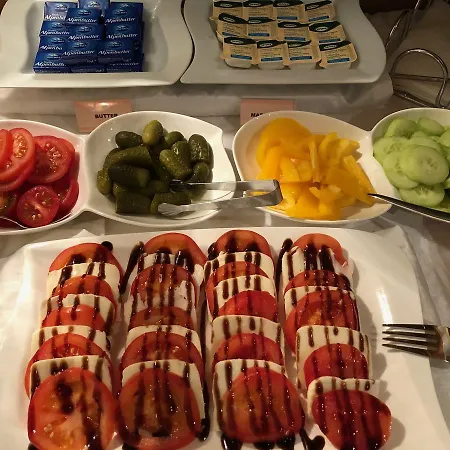 Garni - - - Hotel