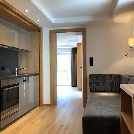 Hotel Garni - - - 3*