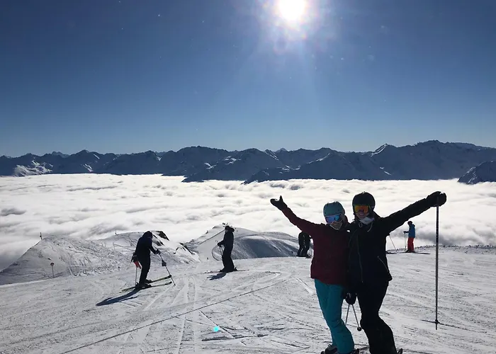 Garni - - - فندق كابل