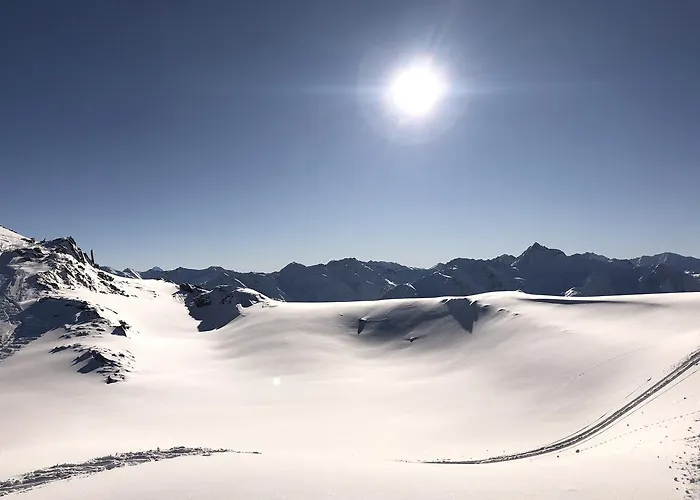 Garni - - - Ξενοδοχείο